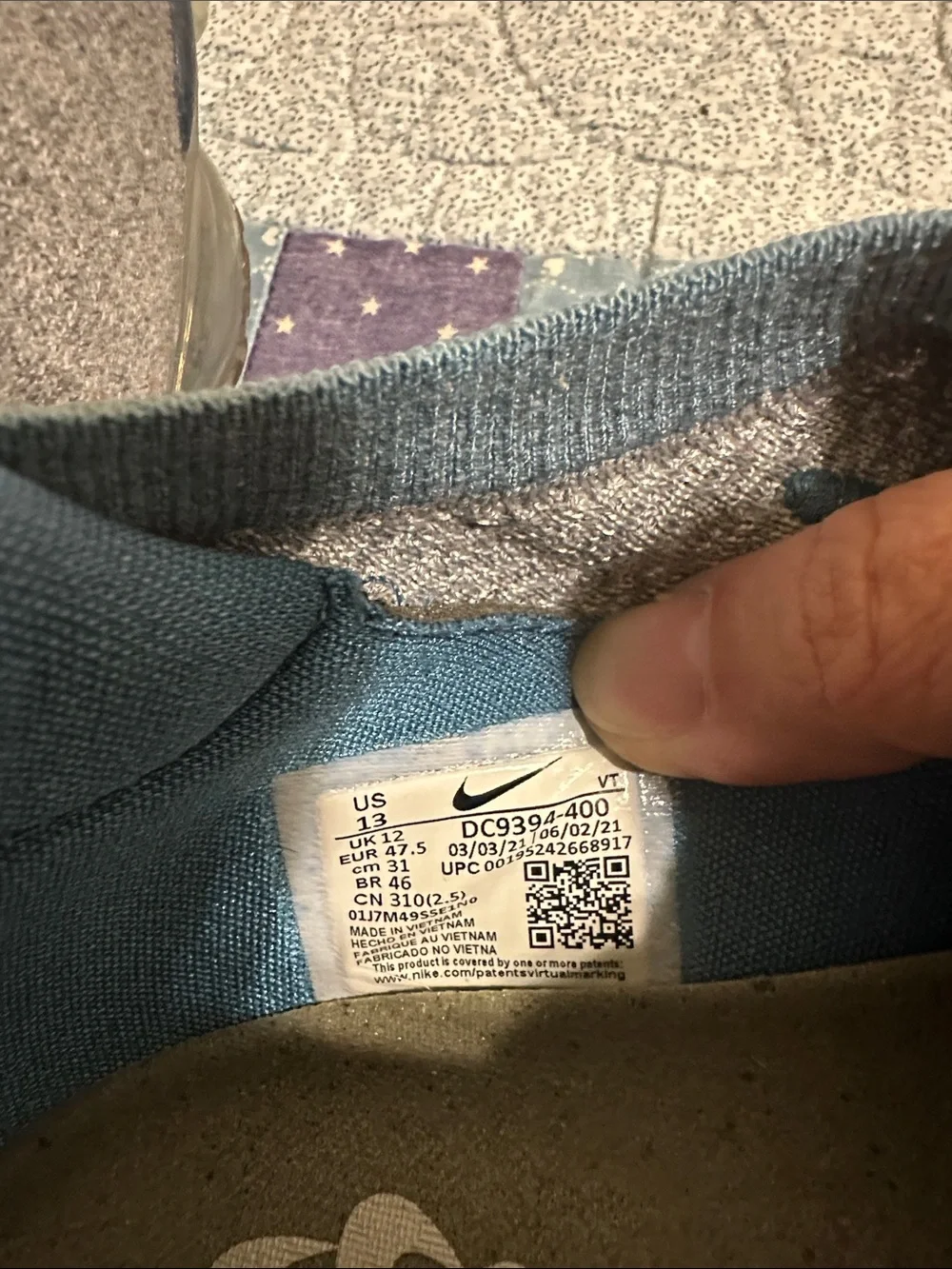 Nike Men's Grey Knit Sneakers with Teal Accents